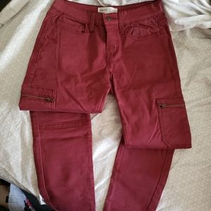 MAROON SKINNY JEANS SIZE 3